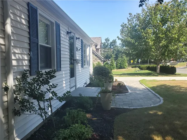 $3,700 | 139 Coggeshall Avenue, Newport, RI 02840