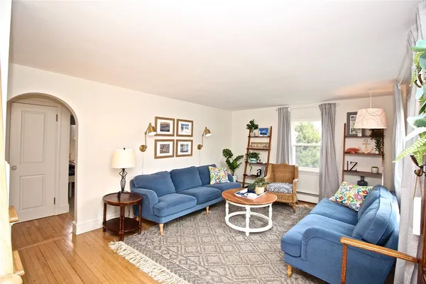 $3,700 | 139 Coggeshall Avenue, Newport, RI 02840