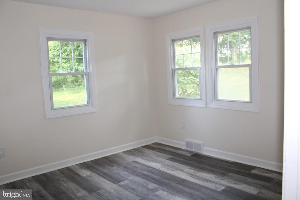 28 Ridgley Street Mount Holly, NJ 08060 - Photo 10 of 26 1st Floor Bedroom