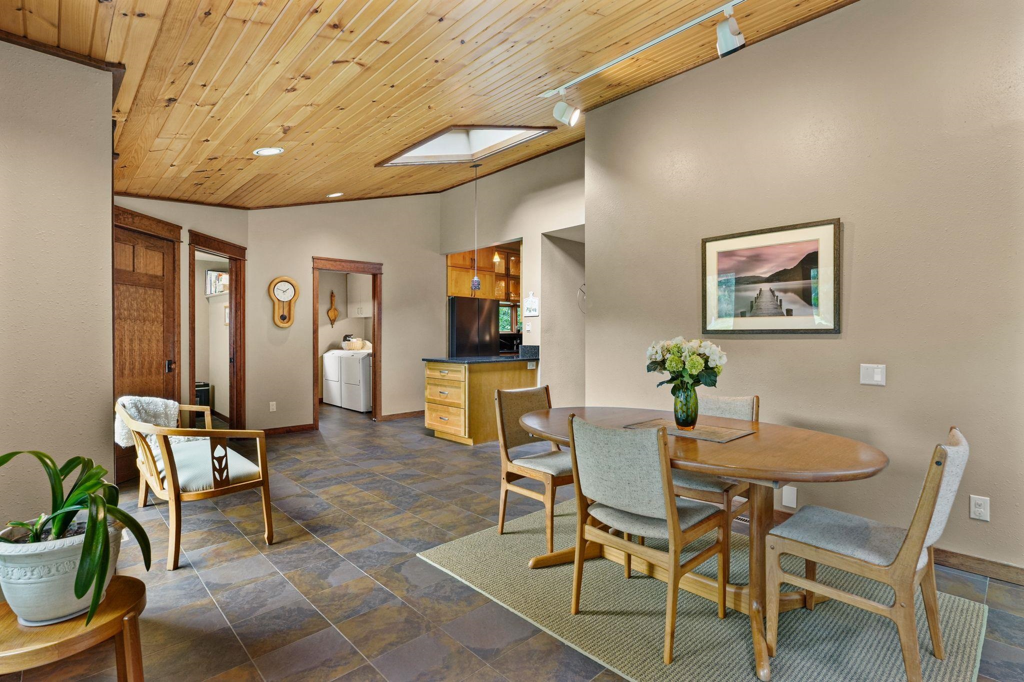 6239 Trail Ridge Court Oregon, WI 53575 - Photo 13 of 53