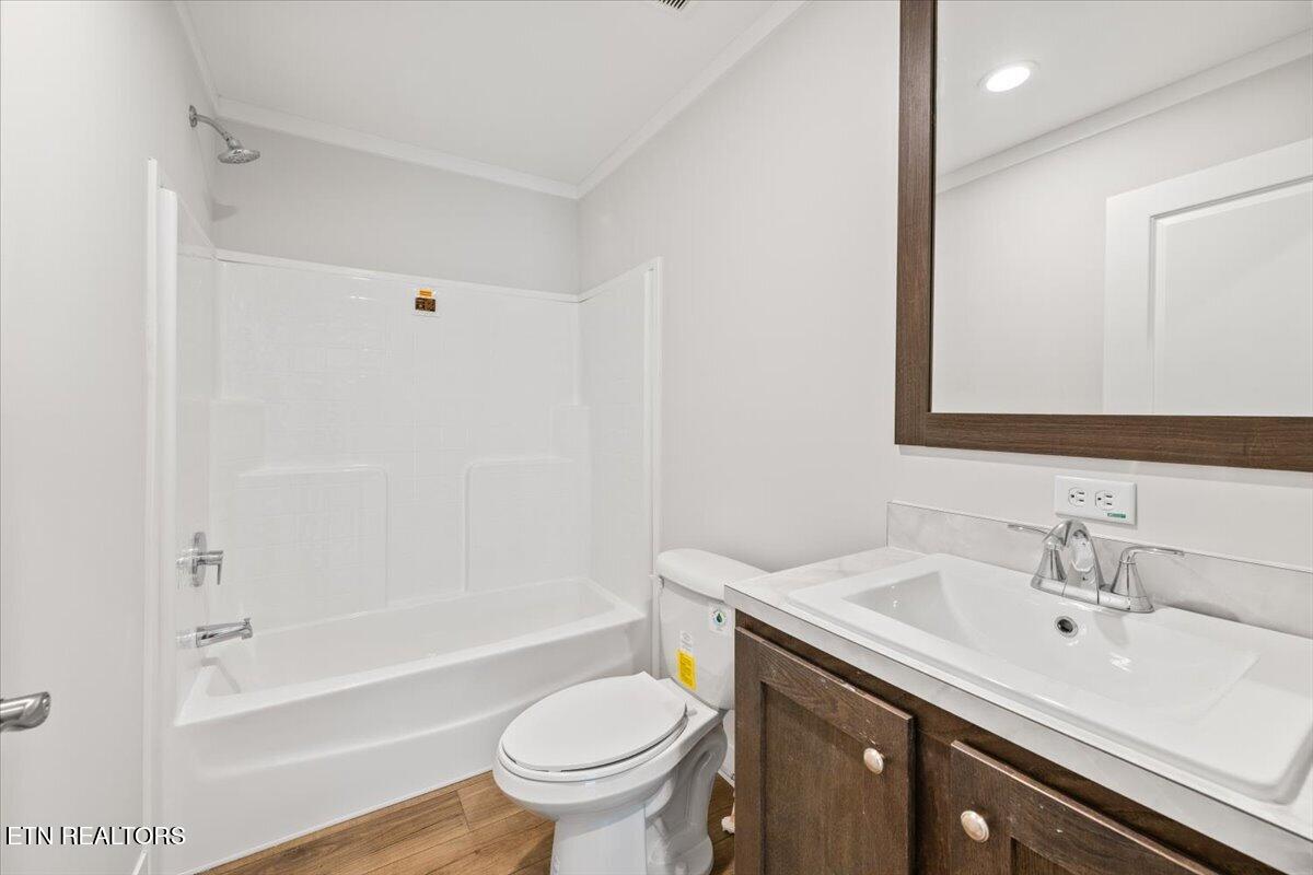 264 Rain Valley Road La Follette, TN 37766 - Photo 26 of 40 Bathroom 2