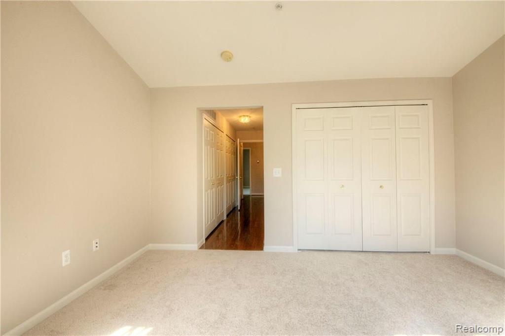 28126 Carlton Way Drive Novi, MI 48377 - Photo 32 of 43