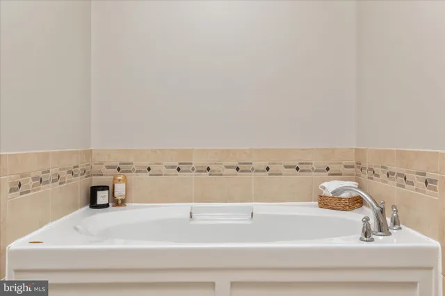 $415,000 | 15246 Rosemont Manor Drive, Haymarket, VA 20169