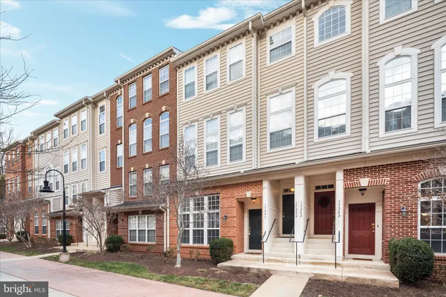 $415,000 | 15246 Rosemont Manor Drive, Haymarket, VA 20169