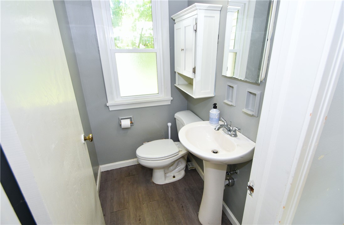 376 Belmeade Road Irondequoit, NY 14617 - Photo 17 of 34