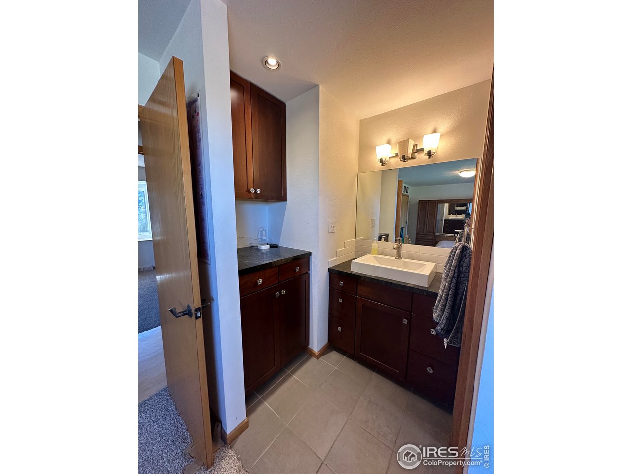 9057 Morton Road Niwot, CO 80503 - Photo 19 of 31 primary bathroom