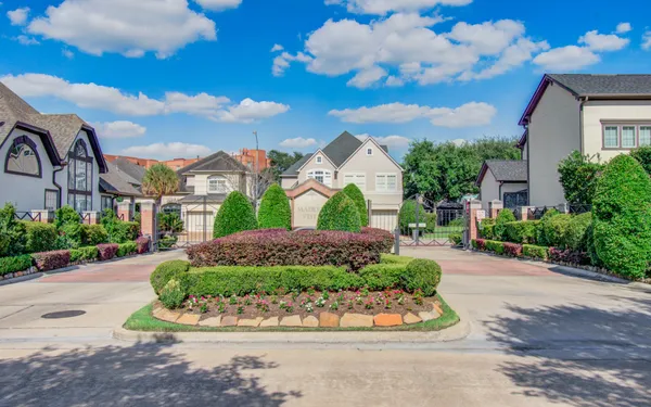 $629,000 | 13514 Broadmeadow Lane, Houston, TX 77077