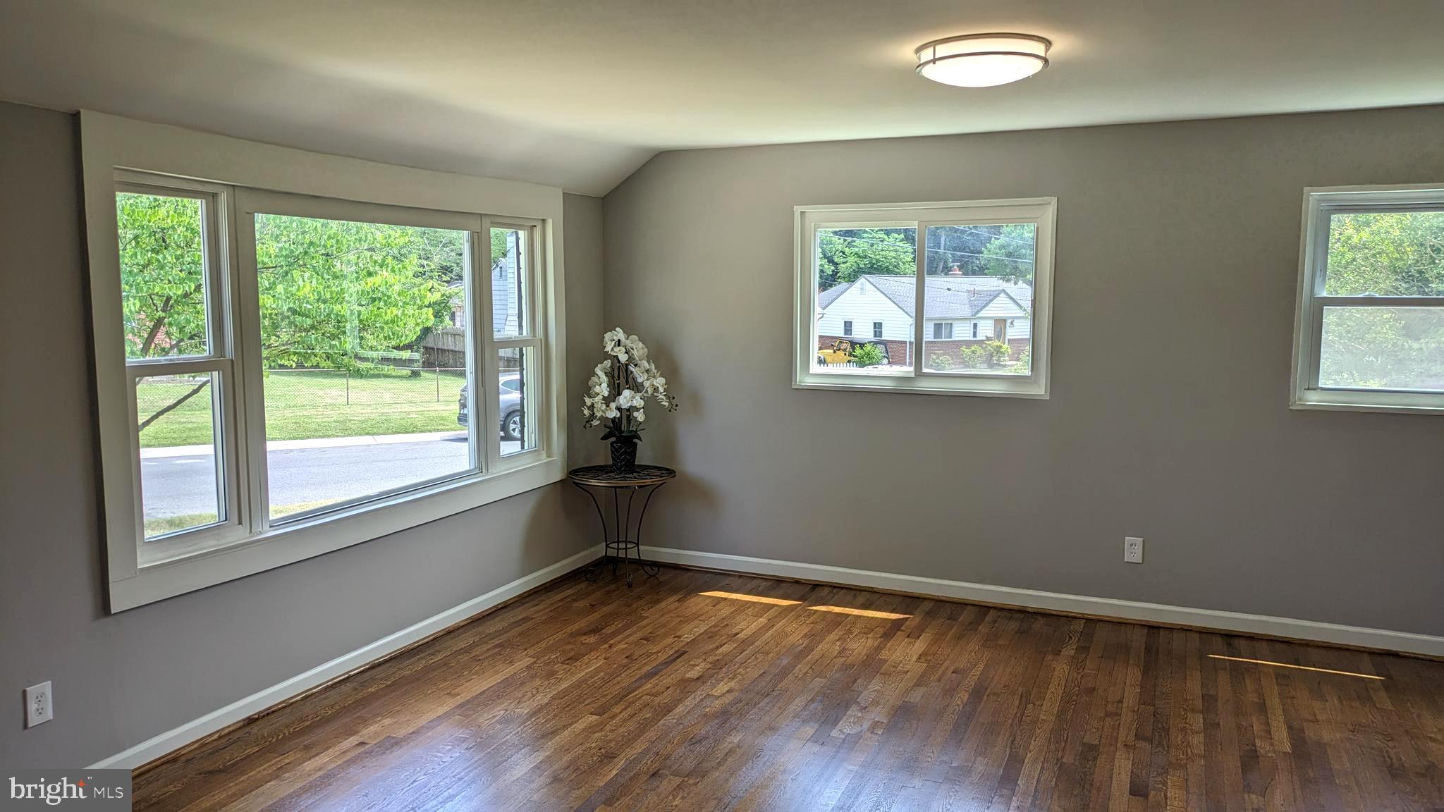 12510 Farnell Drive Silver Spring, MD 20906 - Photo 5 of 27
