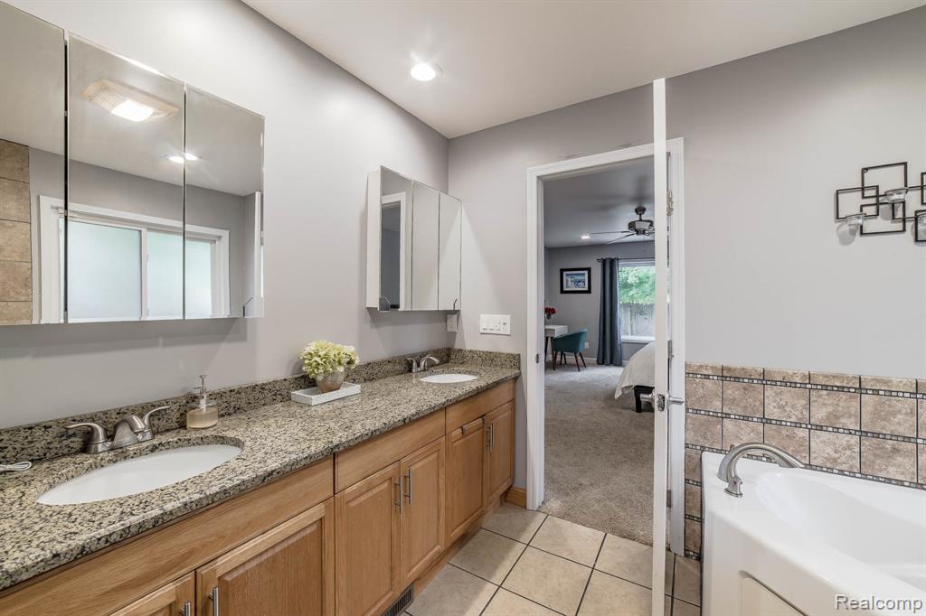 46555 Dequindre Road Rochester Hills, MI 48307 - Photo 41 of 67