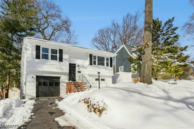 $735,000 | 45 Kempshall Terrace, Fanwood, NJ 07023