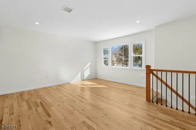 $735,000 | 45 Kempshall Terrace, Fanwood, NJ 07023