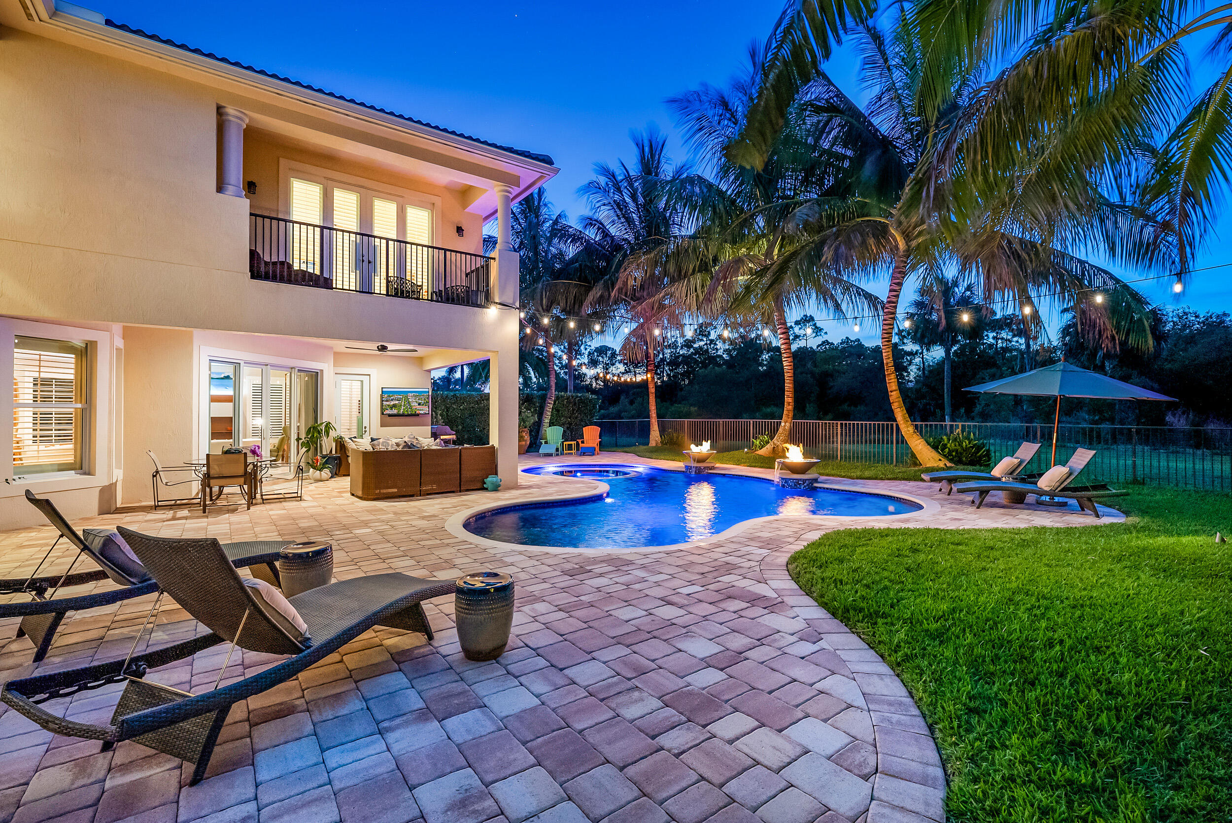 115 Sonata Drive Jupiter, FL 33478 - Photo 5 of 35 Backyard & Pool