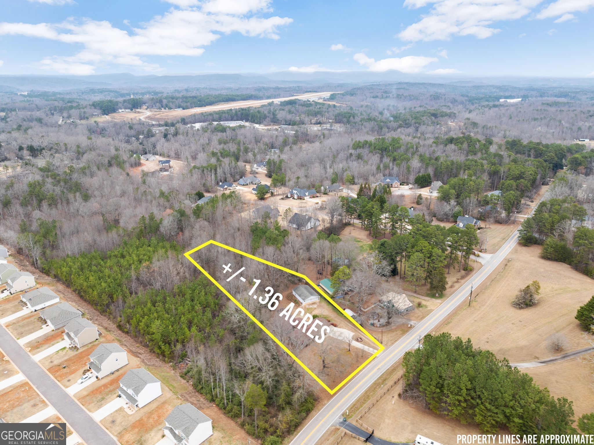 1292 Fernside Drive Toccoa, GA 30577 - Photo 33 of 42 an aerial view of a city