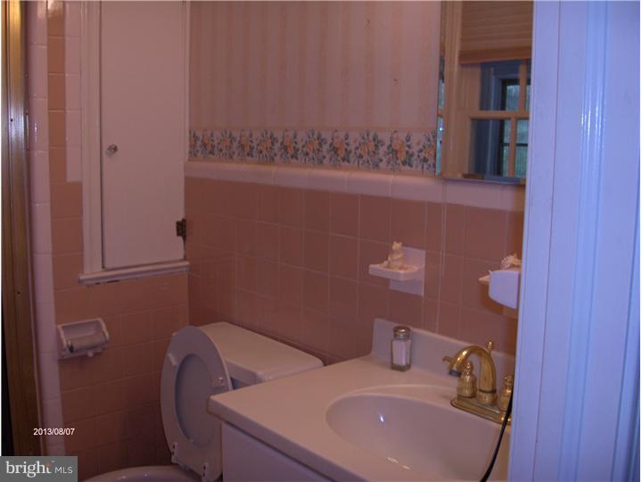 725 Pine Ridge Road Media, PA 19063 - Photo 6 of 13 Master Bathroom