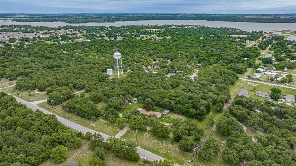 10680 Liberty School Road Azle, TX 76020 - Photo 3 of 38