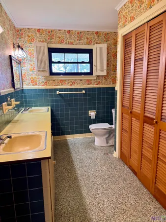 $235,000 | 213 Lake Palourde Road, Amelia, LA 70380