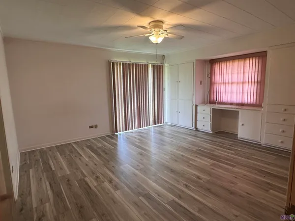 $235,000 | 213 Lake Palourde Road, Amelia, LA 70380