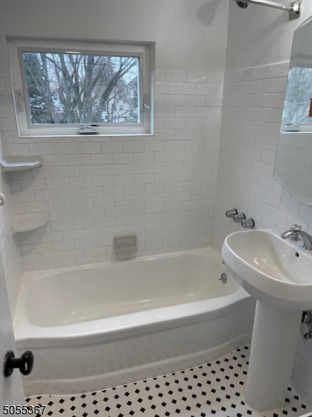 70 Beverly Road, Unit 1 Bloomfield, NJ 07003 - Photo 6 of 13 Gallery Image 6