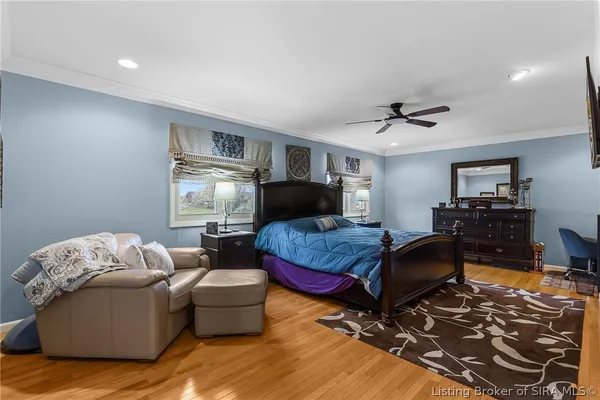 $319,900 | 3620 Greenfield Drive, New Albany, IN 47150