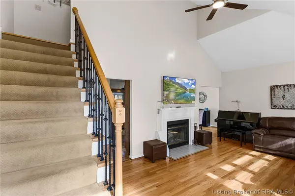 $319,900 | 3620 Greenfield Drive, New Albany, IN 47150