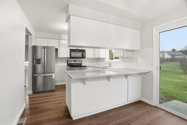 $600,000 | 414 South Henry Road, Greenacres, WA 99016