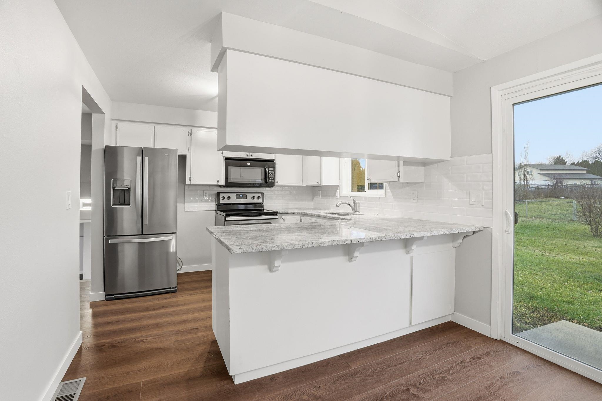 414 South Henry Road Greenacres, WA 99016 - Photo 12 of 50