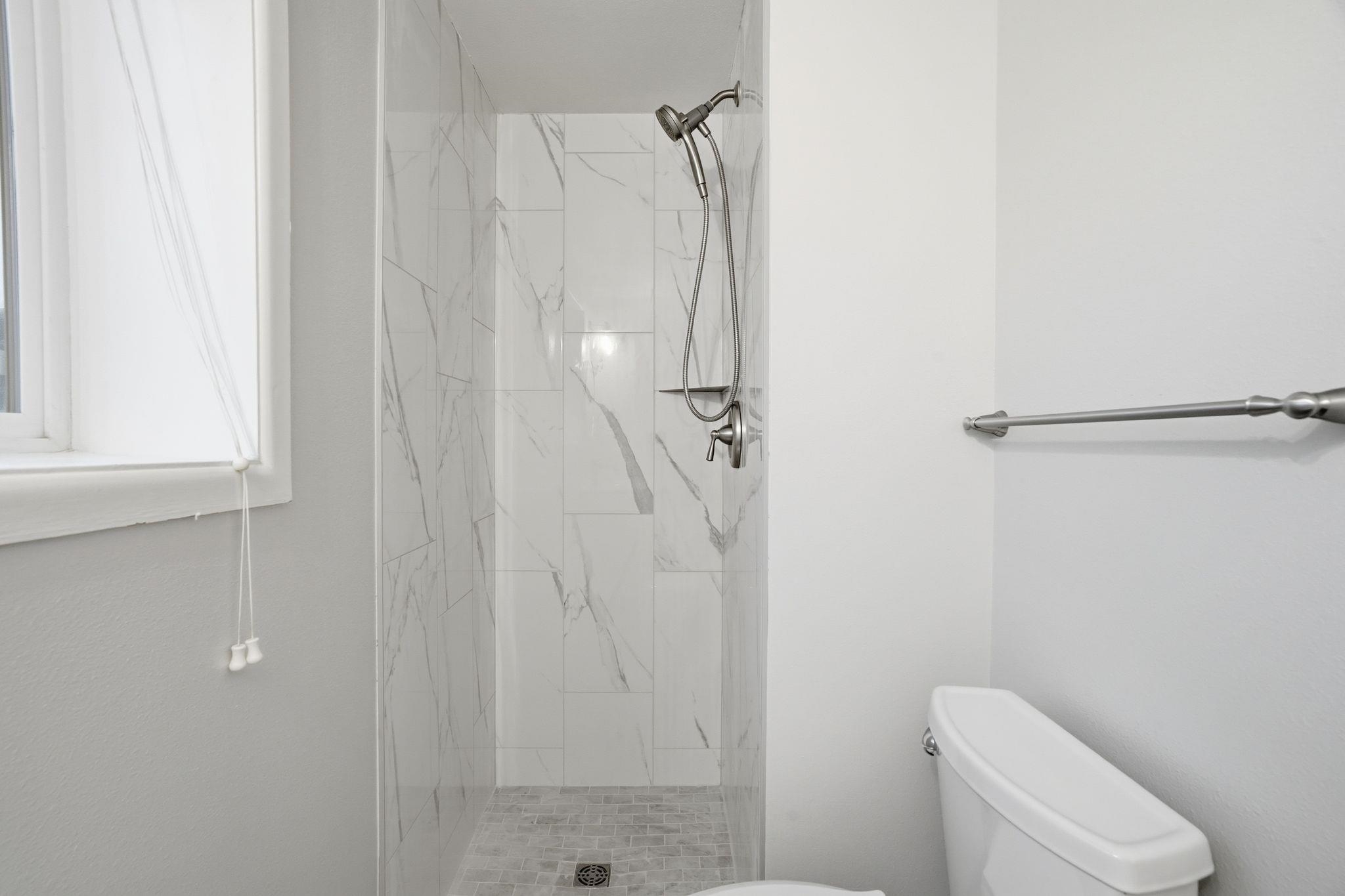 414 South Henry Road Greenacres, WA 99016 - Photo 17 of 50