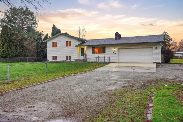 $600,000 | 414 South Henry Road, Greenacres, WA 99016