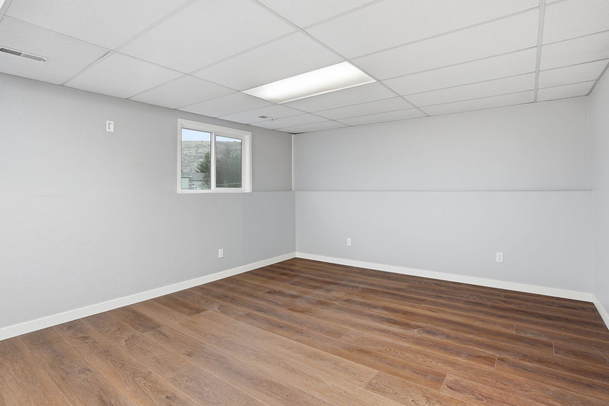 414 South Henry Road Greenacres, WA 99016 - Photo 23 of 50