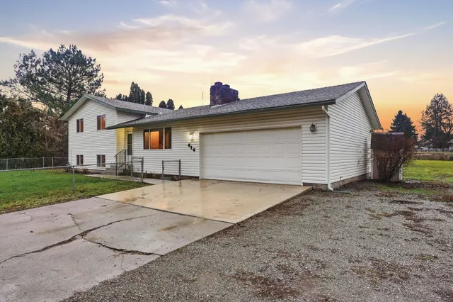 $600,000 | 414 South Henry Road, Greenacres, WA 99016