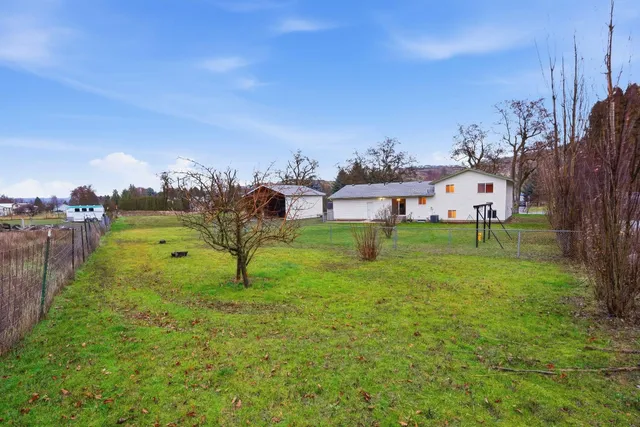 $600,000 | 414 South Henry Road, Greenacres, WA 99016