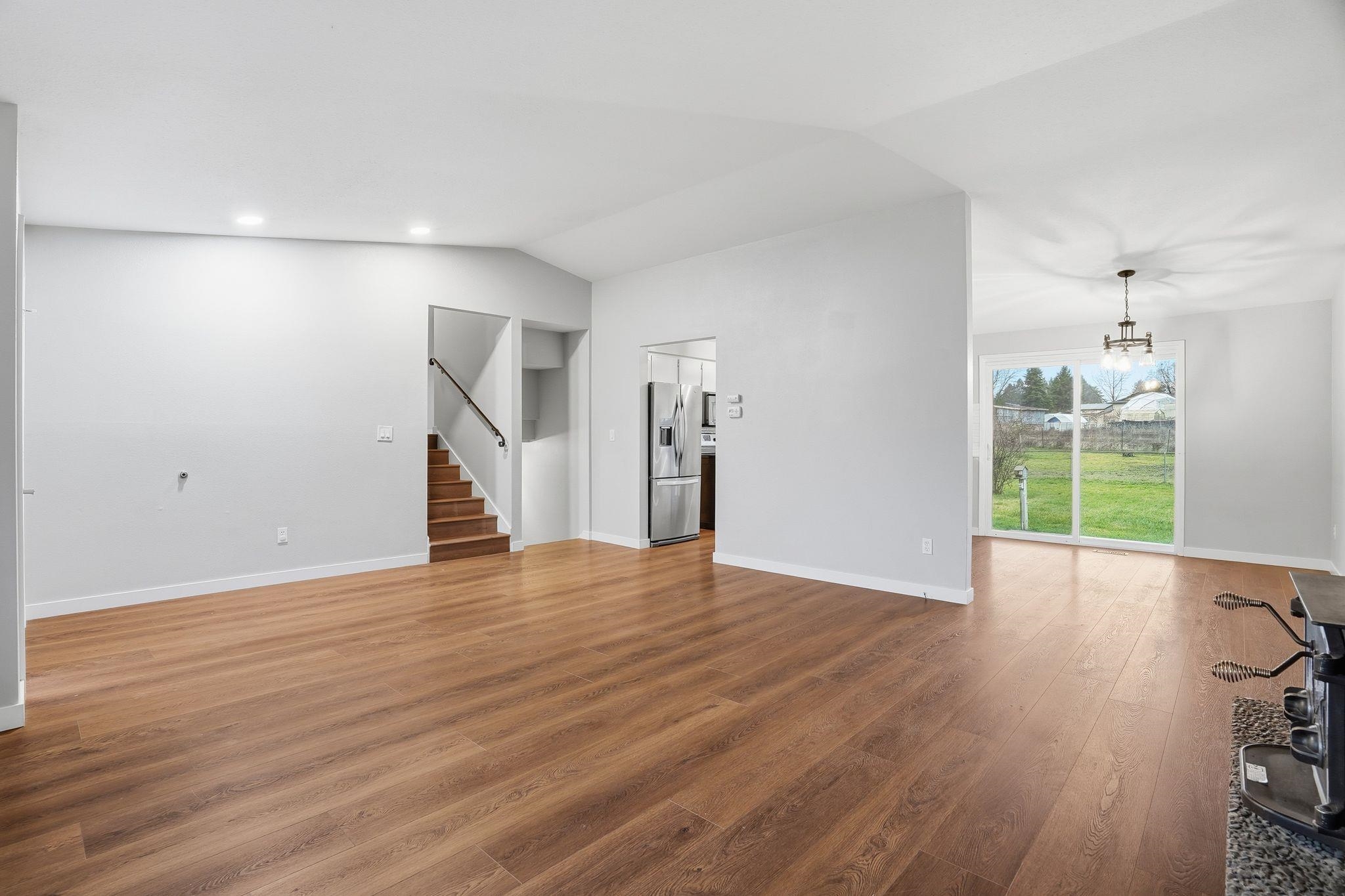 414 South Henry Road Greenacres, WA 99016 - Photo 7 of 50