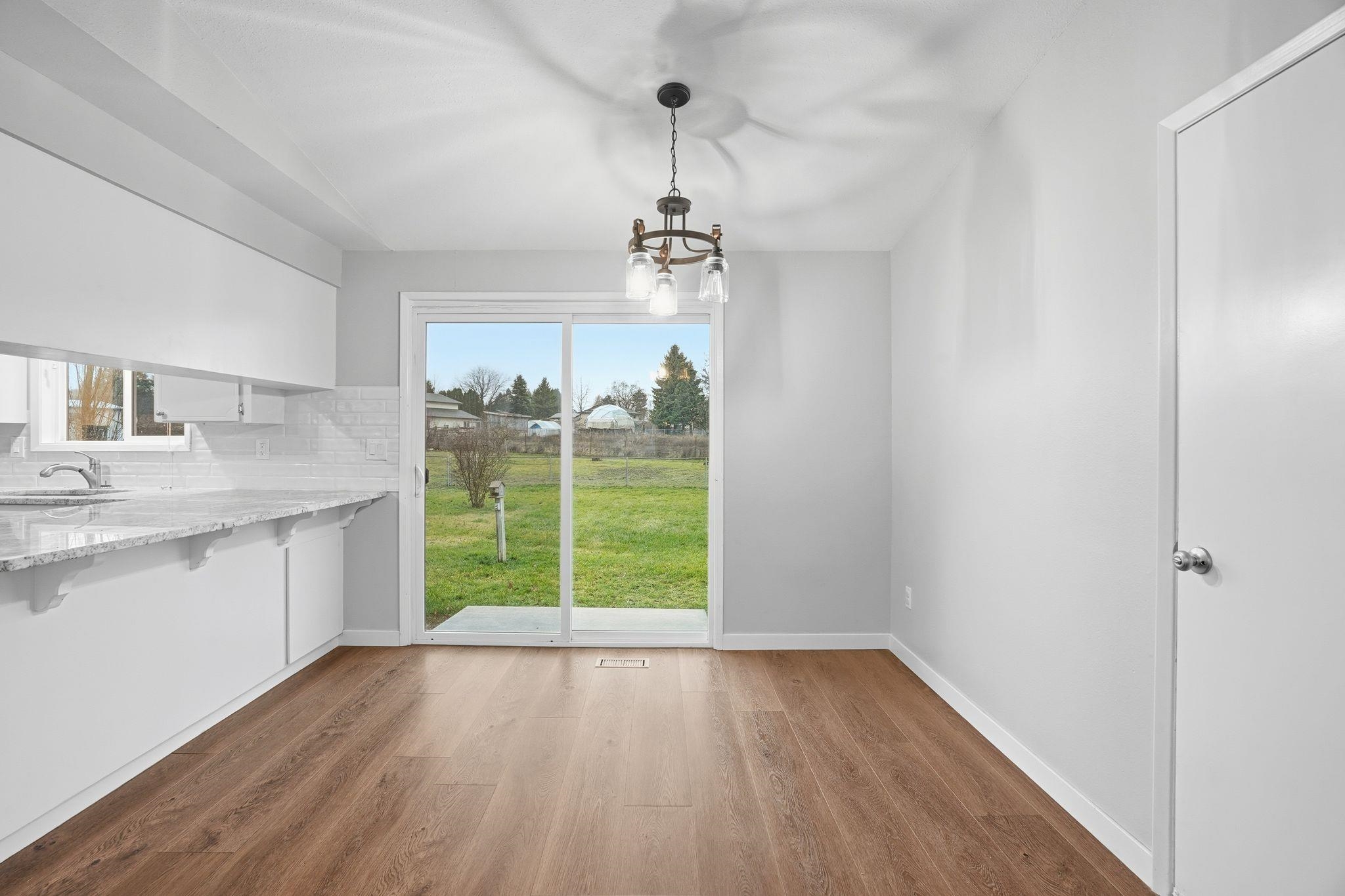 414 South Henry Road Greenacres, WA 99016 - Photo 8 of 50