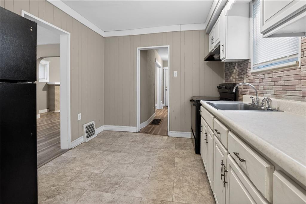 1427 Evandale Road Pittsburgh, PA 15212 - Photo 18 of 34 Gallery Image 18