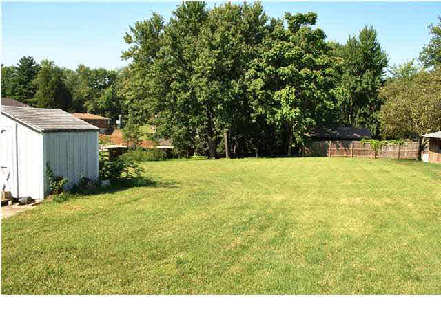 3077 Bell Road Newburgh, IN 47630 - Photo 9 of 12