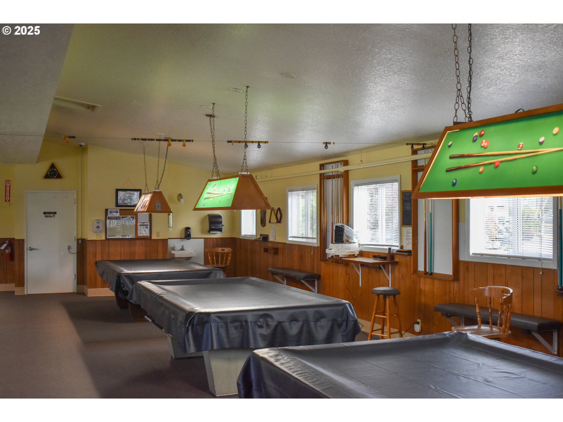 943 Oregon Way Woodburn, OR 97071 - Photo 48 of 48