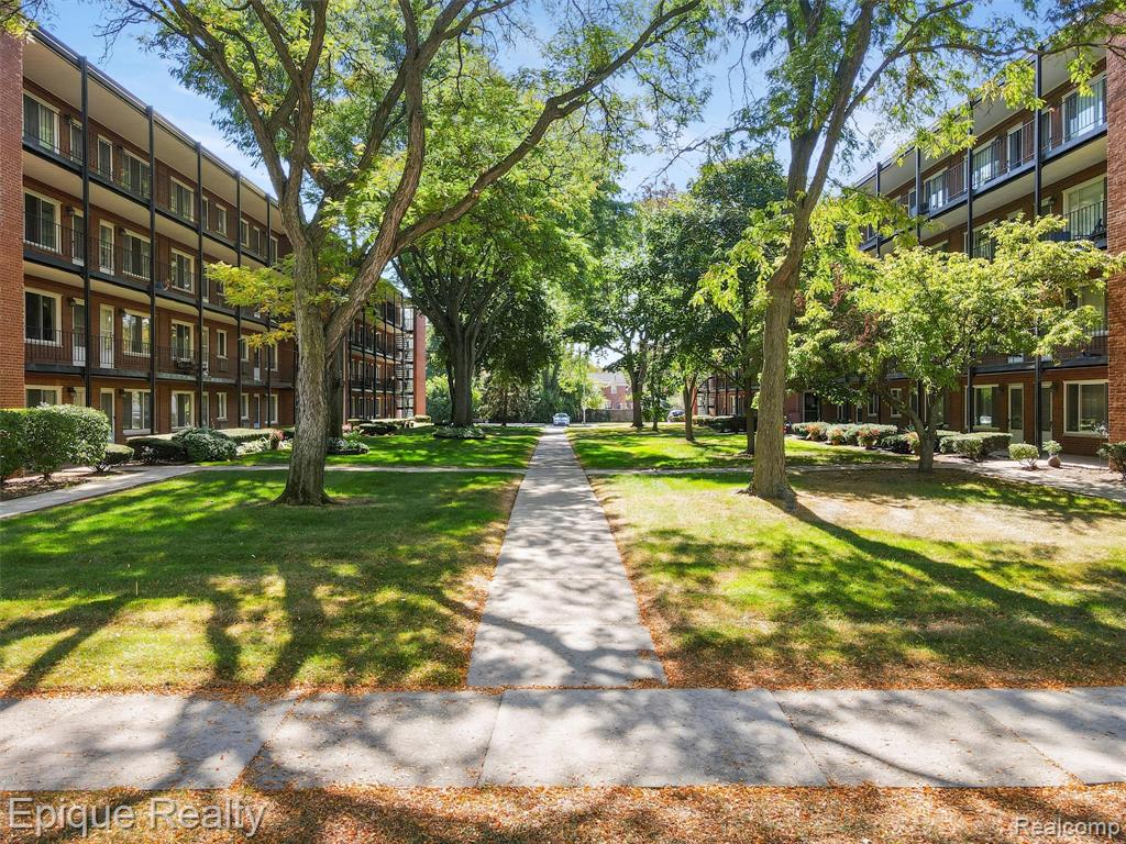 2915 West 13 Mile Road, Unit 101 Royal Oak, MI 48073 - Photo 22 of 28