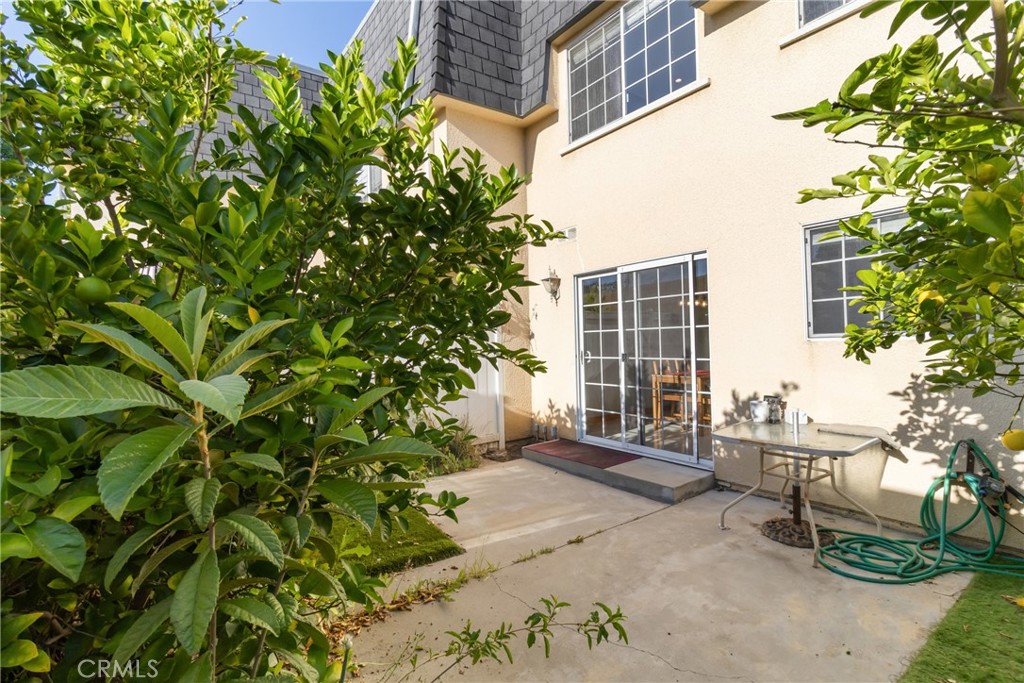 19124 Hamlin Street, Unit 5 Reseda, CA 91335 - Photo 24 of 28