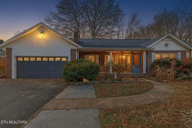 $649,900 | 1631 Springbrook Road, Alcoa, TN 37701