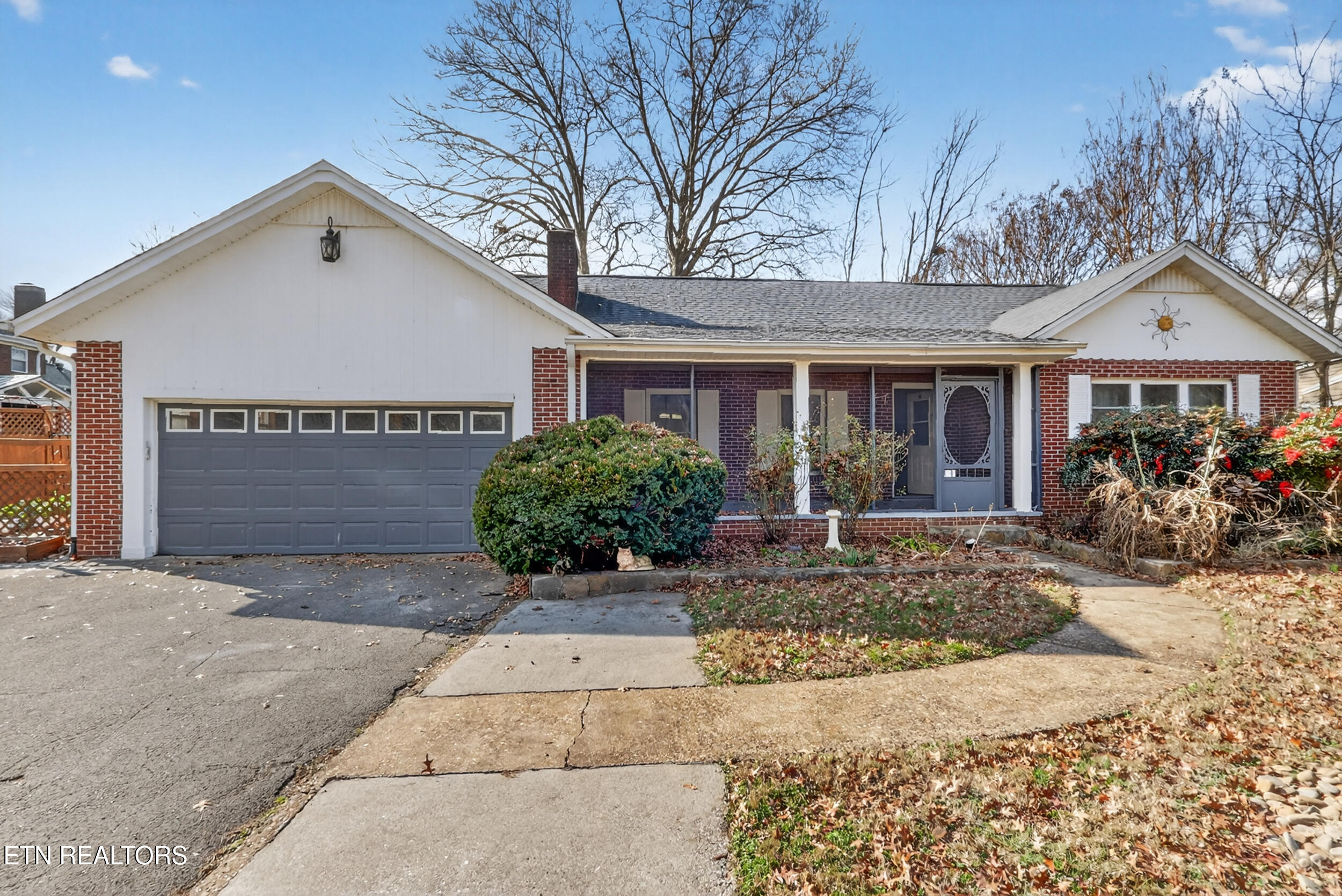 1631 Springbrook Road Alcoa, TN 37701 - Photo 2 of 53 1_471a7734