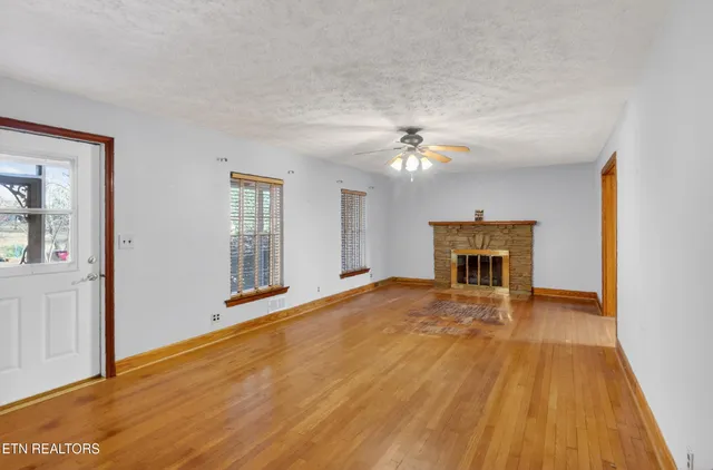 $649,900 | 1631 Springbrook Road, Alcoa, TN 37701