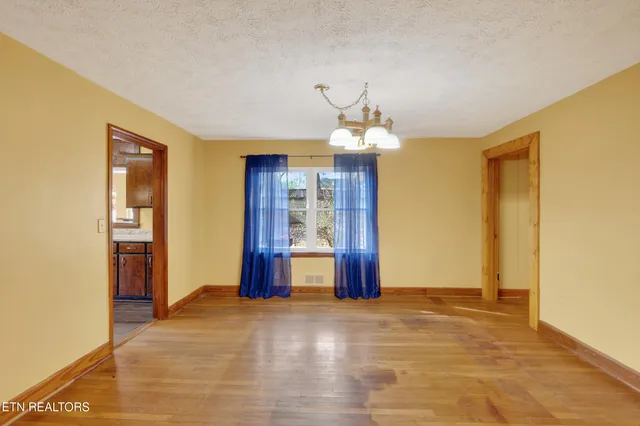 $649,900 | 1631 Springbrook Road, Alcoa, TN 37701