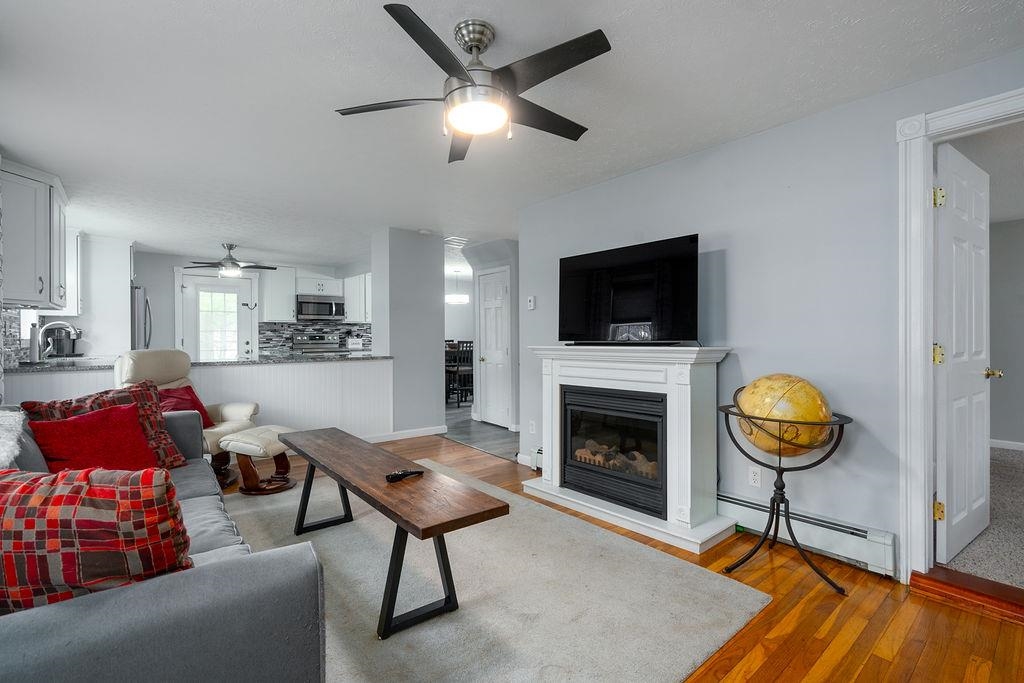342 Delaware Avenue Manchester, NH 03104 - Photo 6 of 22 Gallery Image 6