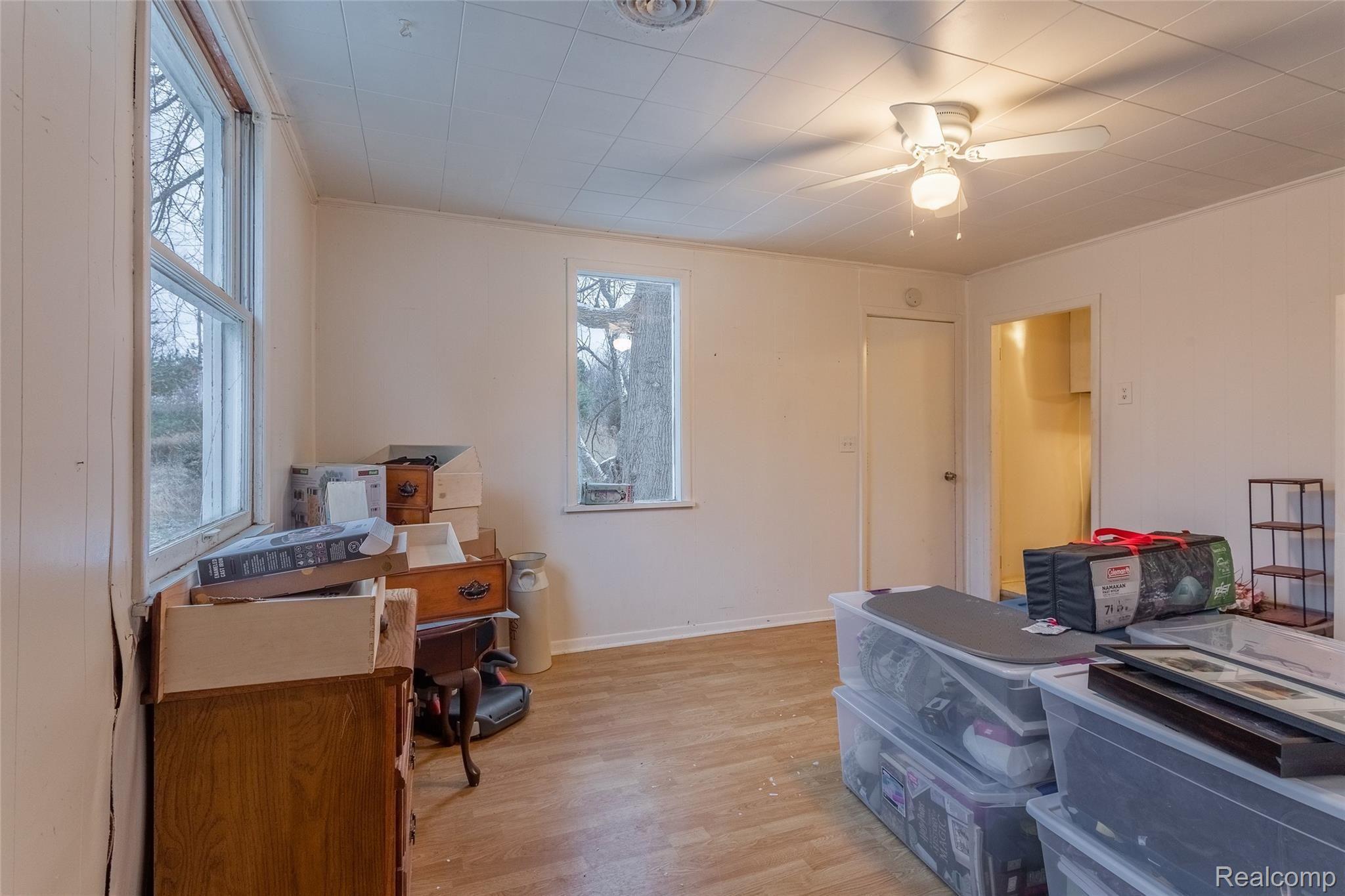 9265 Hartland Road Fenton, MI 48430 - Photo 34 of 35 Interiors-19.jpg