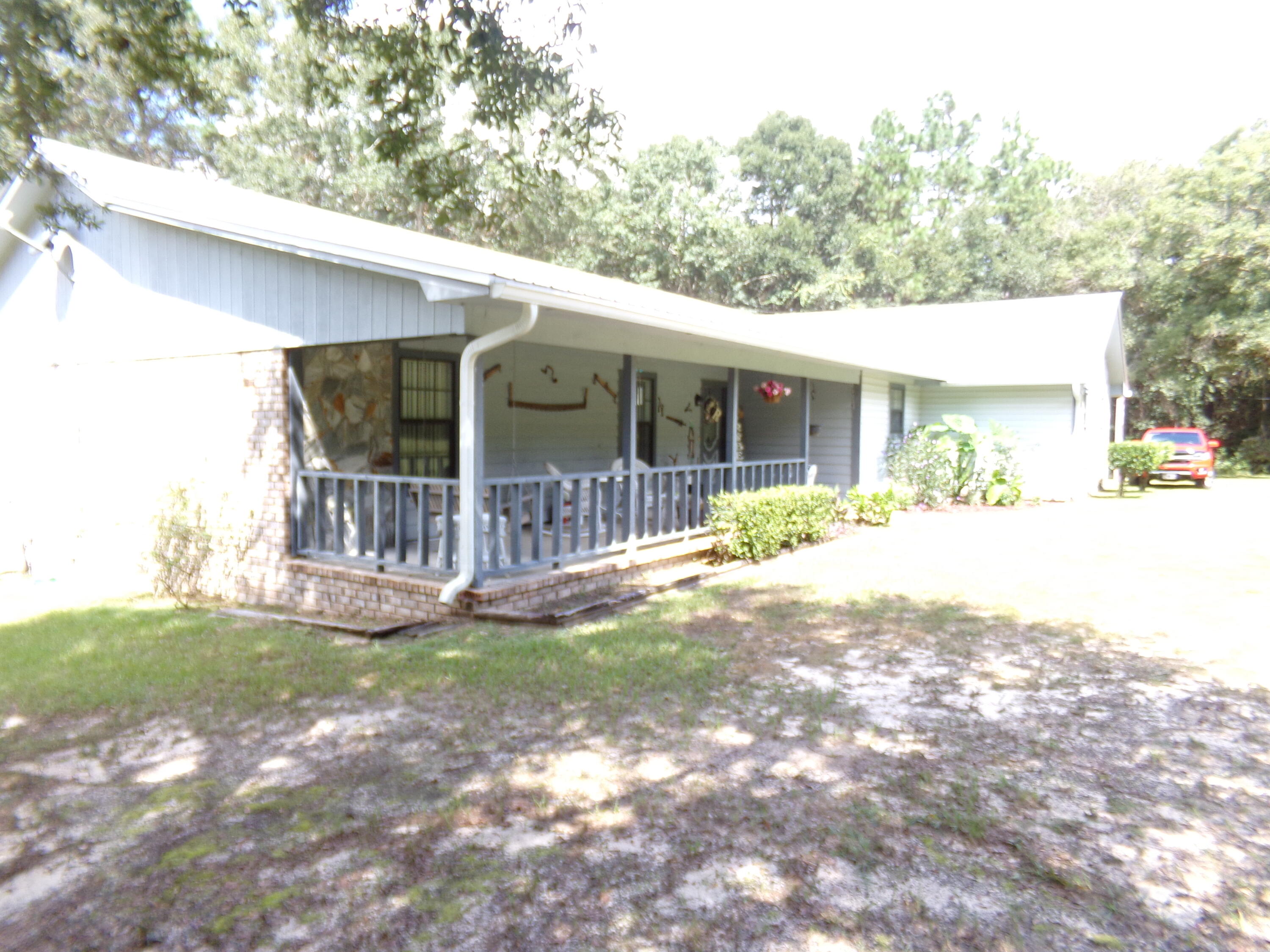 5918 Roberts Road Crestview, FL 32536 - Photo 3 of 24 Gallery Image 3