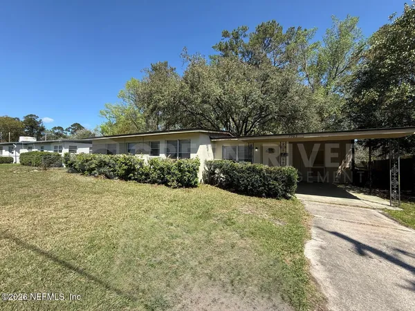 $1,395 | 7963 Lemans Drive, Jacksonville, FL 32210
