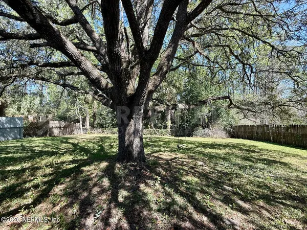 $1,395 | 7963 Lemans Drive, Jacksonville, FL 32210