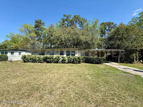 $1,395 | 7963 Lemans Drive, Jacksonville, FL 32210