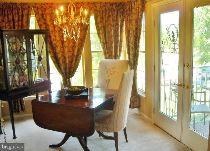 711 Deering Road, Unit 5H Pasadena, MD 21122 - Photo 8 of 30 Elegant Dining Room