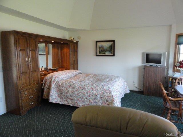 2402 North River Road St. Clair, MI 48079 - Photo 18 of 24 023